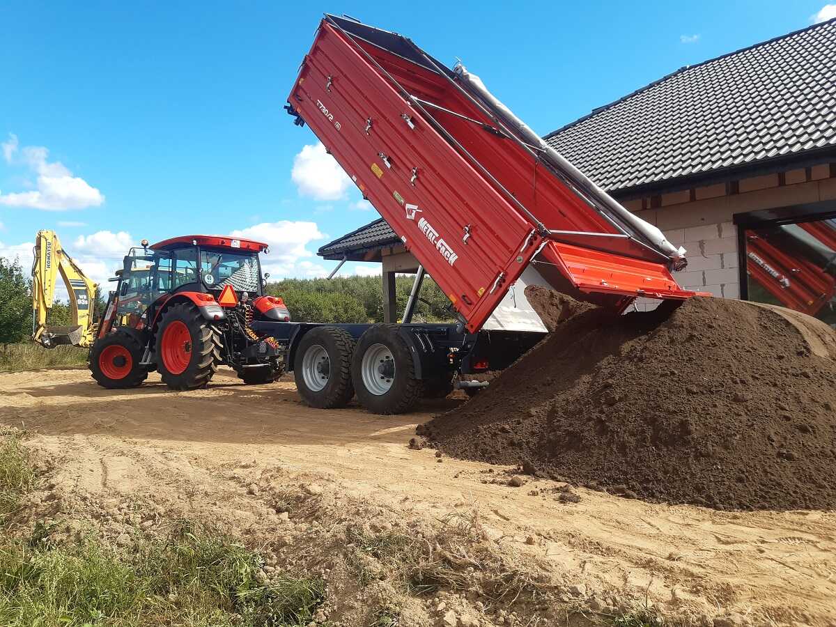 Koszalin. Sortowana ziemia ogrodnicza (21) Koszalin. Sortowana ziemia ogrodnicza (22)